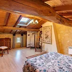 La Roseraie Bed & Breakfast 2*