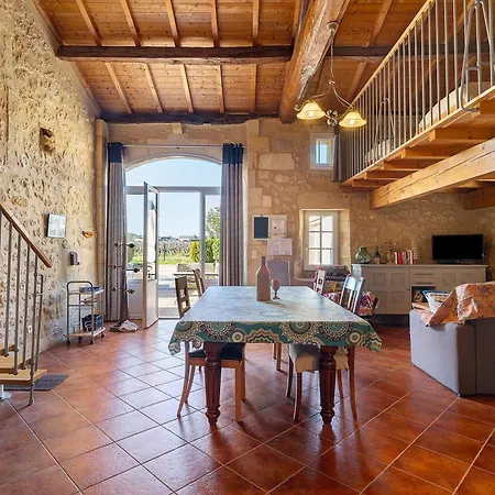 Bed and breakfast La Roseraie 2*