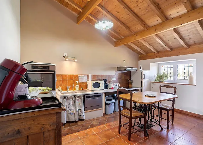 Bed & Breakfast La Roseraie Saint-Émilion